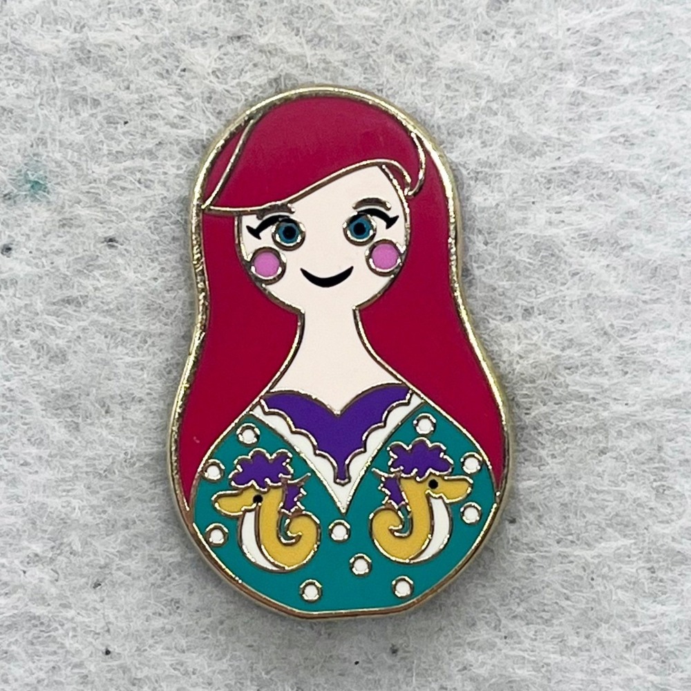 🔮 5/$25 Disney Nesting Dolls The Little Mermaid Ariel Pin